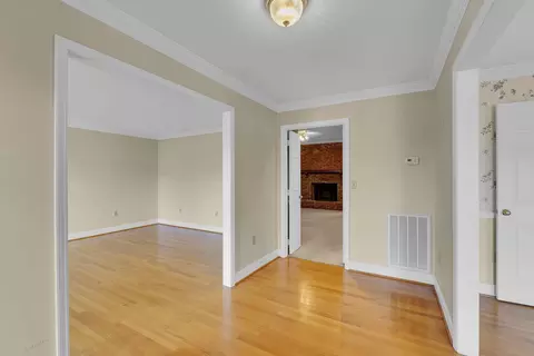 Entry Way - 123 Blairfield Ct, Moore, SC 29369 photo 2 of 2