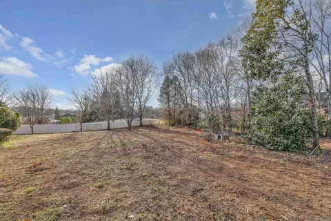 Exterior - 123 Blairfield Ct, Moore, SC 29369 photo 7 of 9