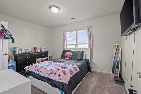 Bedroom - 908 Echo Ridge Dr, Duncan, SC 29334 photo 2 of 4