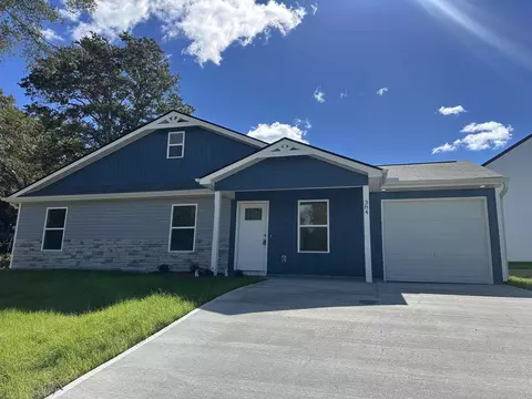 384 Edgefield St, Chesnee, SC 29323