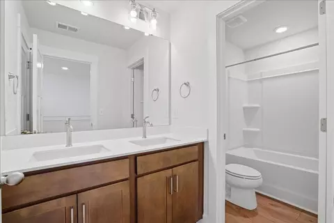 Bath - 755 Rodin Rd, Moore, SC 29369 photo 4 of 4