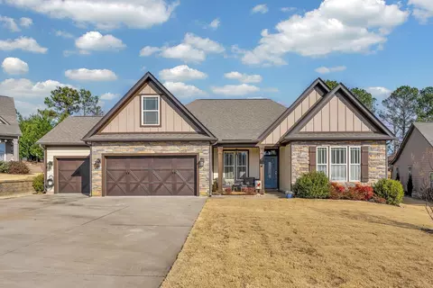 324 Holly Oaks Ln, Inman, SC 29349