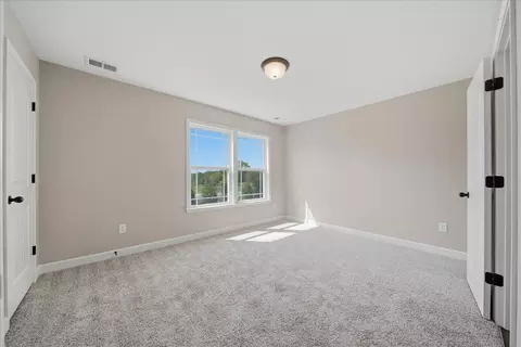 Bedroom - 101 Crooked Tree Dr, Gaffney, SC 29341 photo 5 of 6
