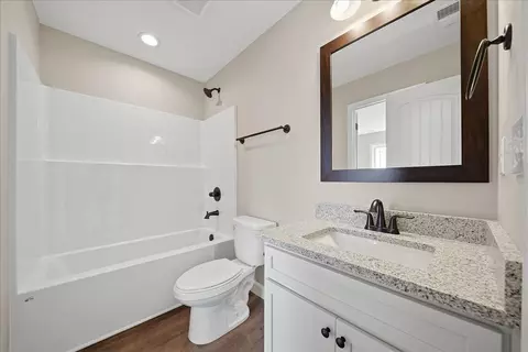 Bath - 101 Crooked Tree Dr, Gaffney, SC 29341 photo 4 of 4