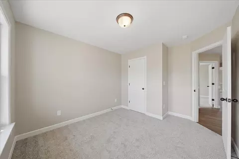 Bedroom - 101 Crooked Tree Dr, Gaffney, SC 29341 photo 2 of 6