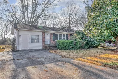 108 Mcdowell Dr, Boiling Springs, SC 29316