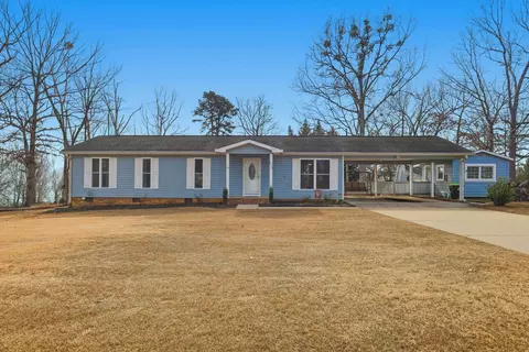 6353 Greenfield Dr, Spartanburg, SC 29303