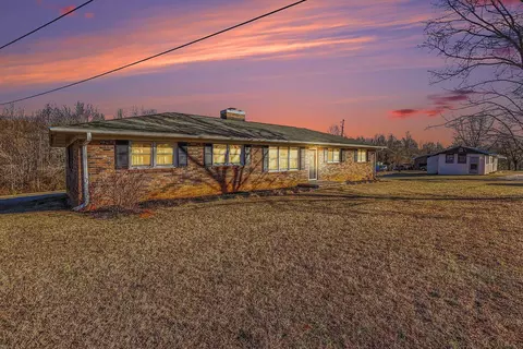 315 Graham Chapel Rd, Cowpens, SC 29330