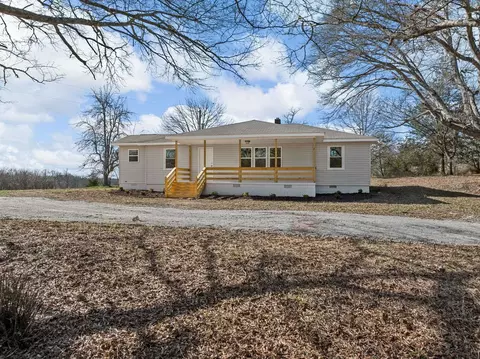 737 Lowrys Rd, Gaffney, SC 29340