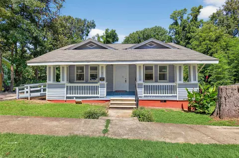 5 Texas St, Honea Path, SC 29654