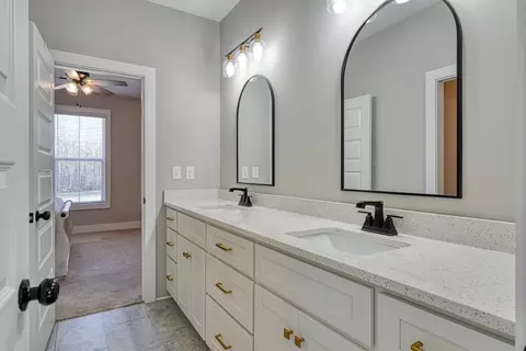 Bath - 899 Hampton Rd, Lyman, SC 29365 photo 6 of 6