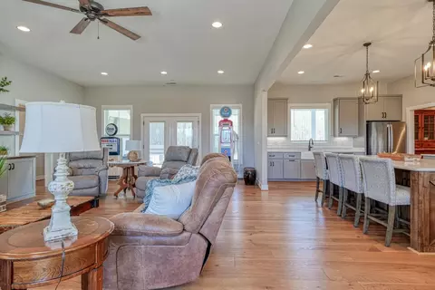Living - 899 Hampton Rd, Lyman, SC 29365 photo 1 of 5