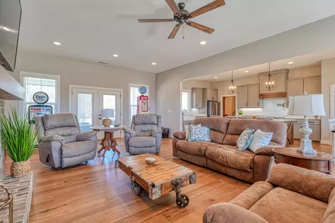 Living - 899 Hampton Rd, Lyman, SC 29365 photo 5 of 5
