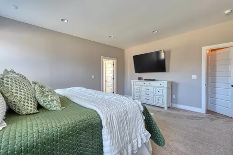 Bedroom - 899 Hampton Rd, Lyman, SC 29365 photo 2 of 9