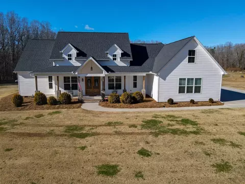 Exterior - 899 Hampton Rd, Lyman, SC 29365 photo 5 of 10