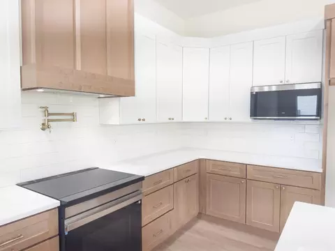 Kitchen - 250 Artisan Dr, Lyman, SC 29365 photo 3 of 4