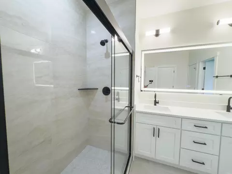 Bath - 250 Artisan Dr, Lyman, SC 29365 photo 8 of 8