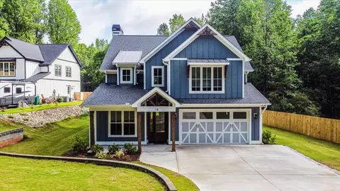 18 Boyd Dr, Travelers Rest, SC 29690