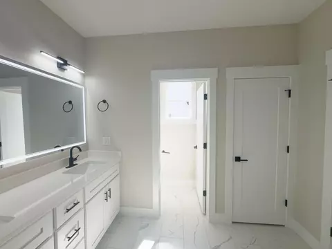 Bath - 242 Artisan Dr, Lyman, SC 29365 photo 6 of 7