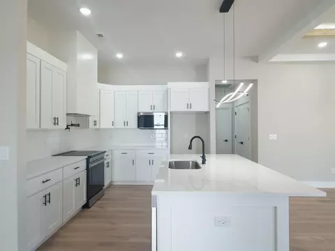 Kitchen - 242 Artisan Dr, Lyman, SC 29365 photo 3 of 4