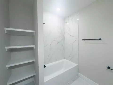 Bath - 242 Artisan Dr, Lyman, SC 29365 photo 2 of 7