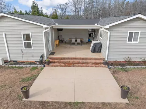 660 Harrison Rd, Roebuck, SC 29376 photo 8