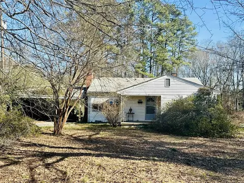 2284 Withers Ct, Spartanburg, SC 29302