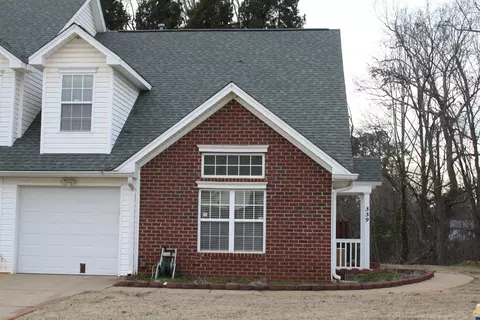 339 Stillwater Cir, Boiling Springs, SC 29316
