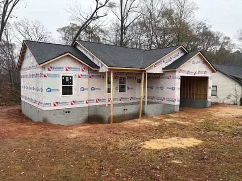143 Poplar Creek Dr, Spartanburg, SC 29303