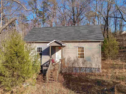 142 Mcgill St, Pacolet, SC 29372