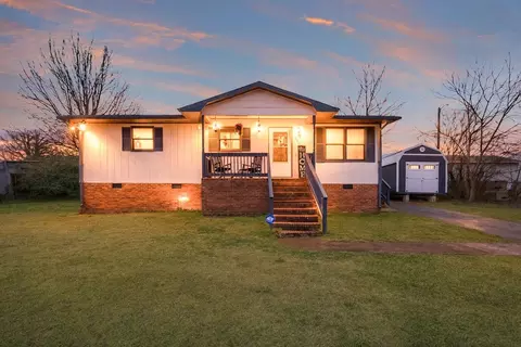 108 Everest Dr, Inman, SC 29349