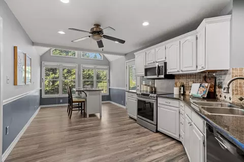 Entry Way - 7 Murraymill Ct, Mauldin, SC 29662 photo 1 of 4