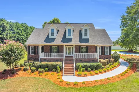 561 Thorn Cove Dr, Chesnee, SC 29323