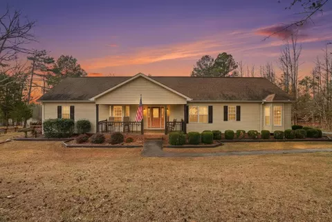 110 Indian Ridge Dr, Laurens, SC 29360