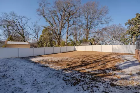 205 Pine St, Greer, SC 29650 photo 42
