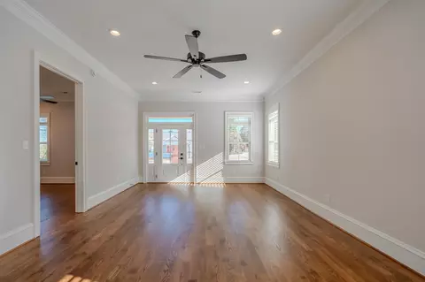 205 Pine St, Greer, SC 29650 photo 12