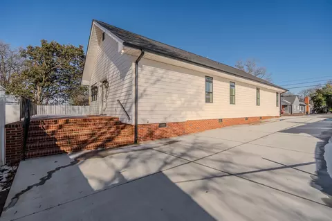 205 Pine St, Greer, SC 29650 photo 45
