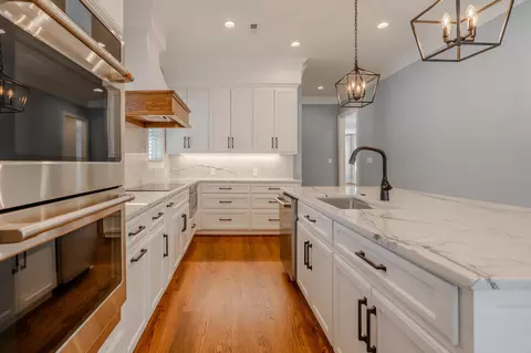 205 Pine St, Greer, SC 29650 photo 31