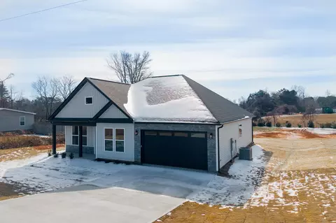 Exterior - 931 Ferree Rd, Campobello, SC 29322 photo 2 of 3