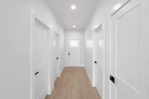 Entry Way - 931 Ferree Rd, Campobello, SC 29322 photo 1 of 2