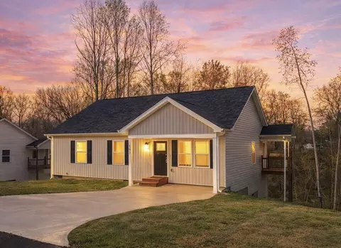 107 Everest Dr, Inman, SC 29349