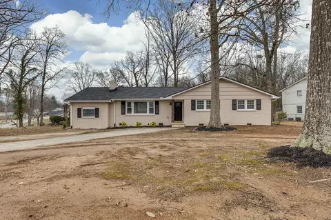 1 Pine Creek Ct, Greenville, SC 29605