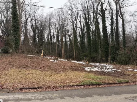 209 Anthony Rd, Spartanburg, SC 29301