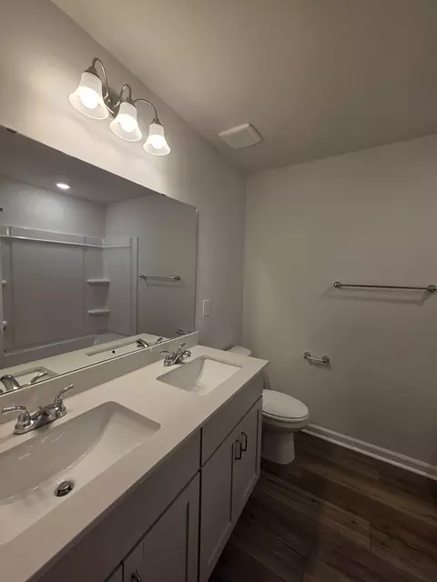 Bath - 418 Dodger Ave, Chesnee, SC 29323 photo 1 of 5