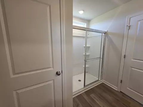 Bath - 418 Dodger Ave, Chesnee, SC 29323 photo 5 of 5