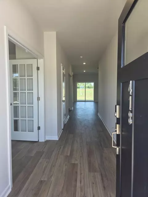Entry Way - 418 Dodger Ave, Chesnee, SC 29323 photo 1 of 5