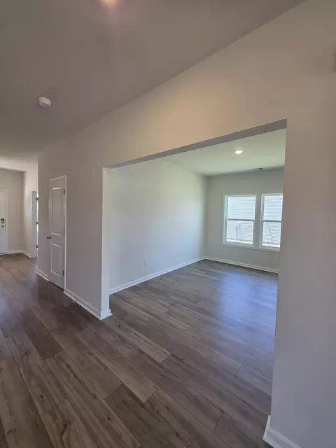 Entry Way - 418 Dodger Ave, Chesnee, SC 29323 photo 2 of 5