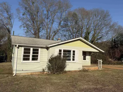 1304 Nazareth Rd, Spartanburg, SC 29301