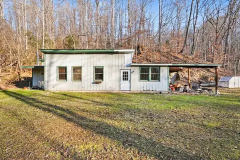 60 Chestnut Mountain Rd, Travelers Rest, SC 29690