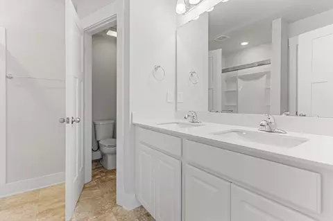 Bath - 1031 Millison Pl, Moore, SC 29369 photo 1 of 4